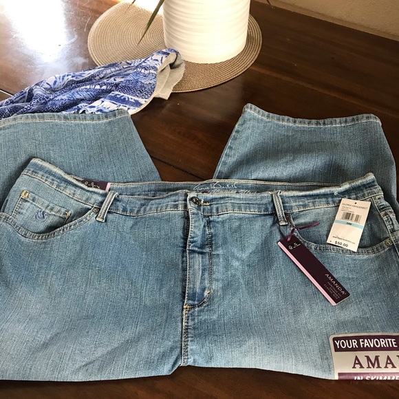 amanda capris plus size